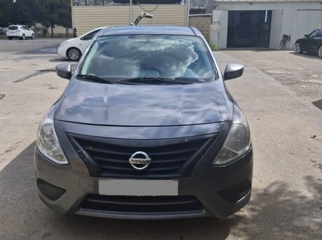 Nissan Versa 2016