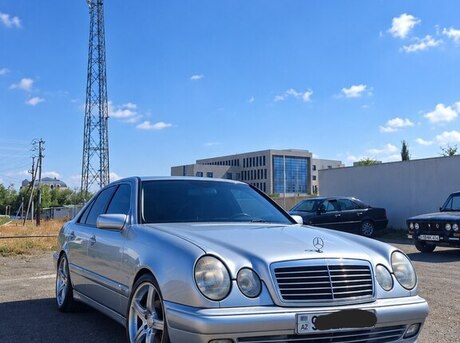 Mercedes E 240 1999