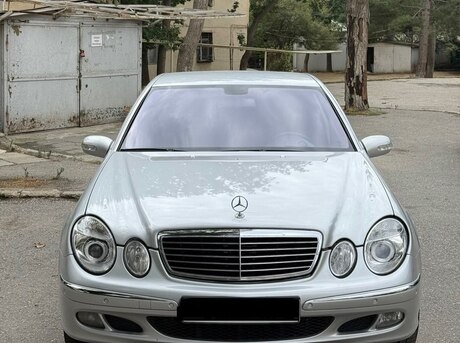 Mercedes E 200 2005
