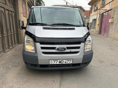 Ford Transit 2010