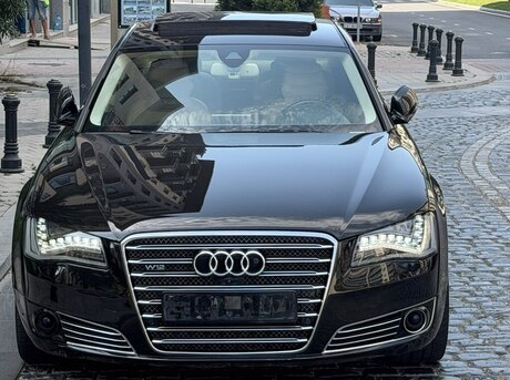 Audi A8 2011