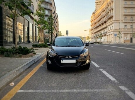 Hyundai Elantra 2011