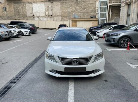 Toyota Camry 2014