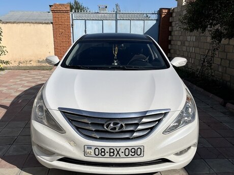 Hyundai Sonata 2010