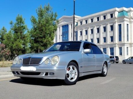 Mercedes E 240 2001