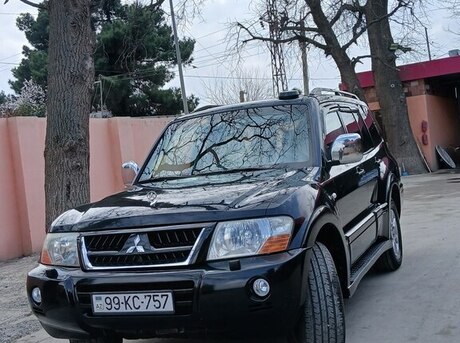 Mitsubishi Pajero 2005