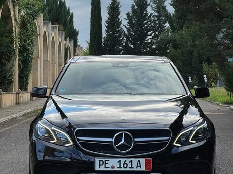 Mercedes E 220 2015