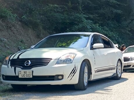 Nissan Altima 2008