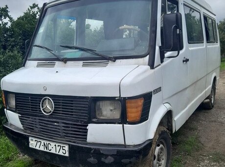 Mercedes 208 D 1993