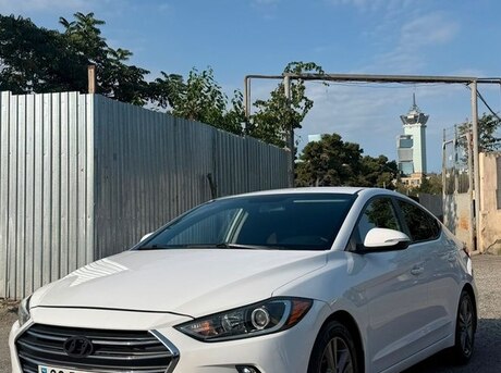Hyundai Avante 2015