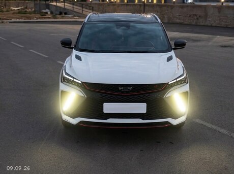Geely Coolray 2023