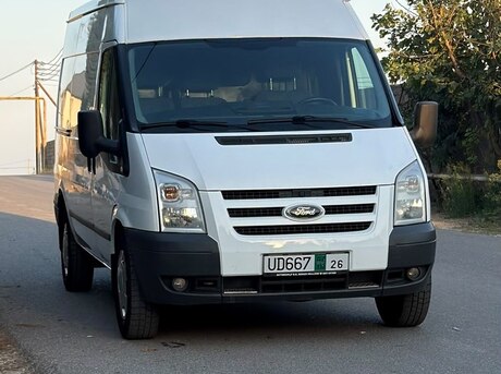 Ford Transit 2011