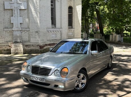 Mercedes E 220 2001