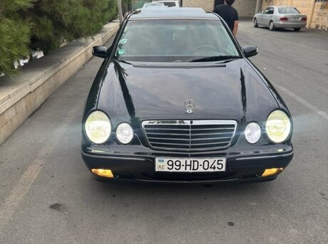 Mercedes E 240 2000