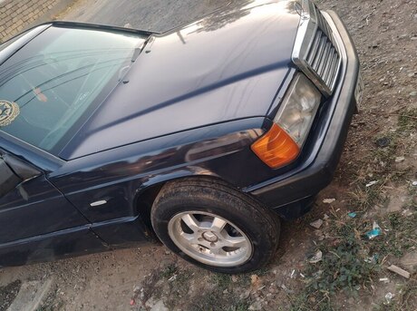 Mercedes 190 1993