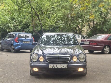 Mercedes E 220 1999