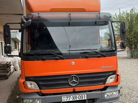 Mercedes Atego 818 2009