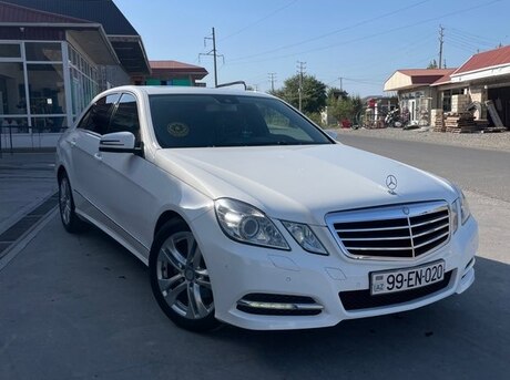 Mercedes E 200 2013