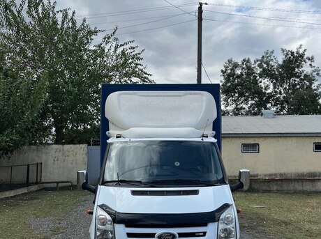 Ford Transit 2011