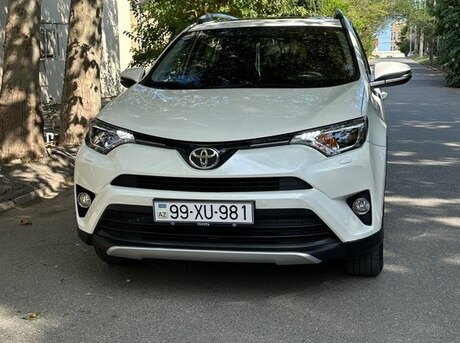 Toyota RAV4 2017