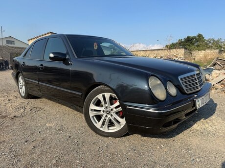 Mercedes E 220 1996