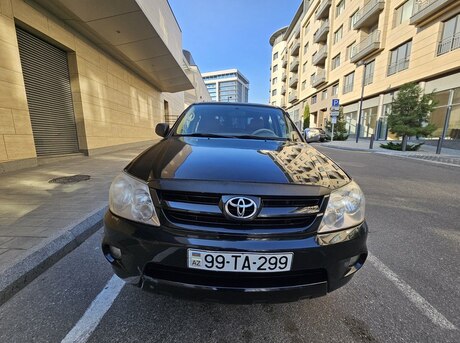 Toyota Fortuner 2007