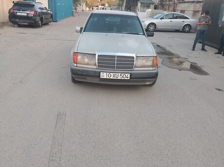 Mercedes  1988
