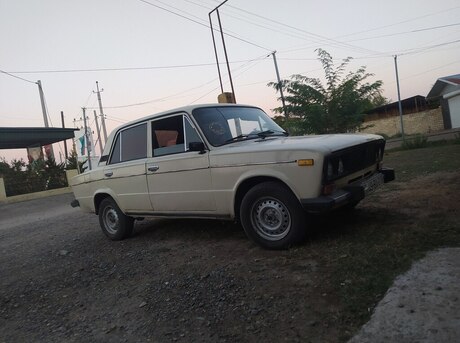 LADA (VAZ) 2106 1988