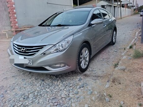 Hyundai Sonata 2010