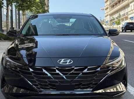 Hyundai Elantra 2023