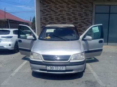 Opel Sintra 1998