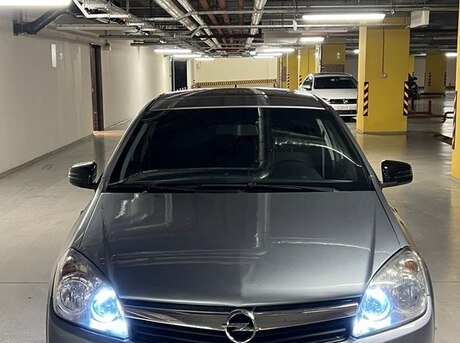Opel Astra 2008