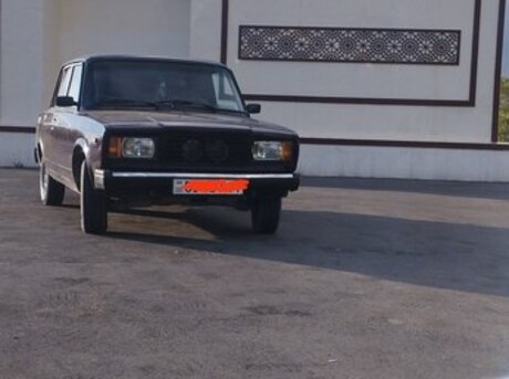 LADA (VAZ) 2107 2000