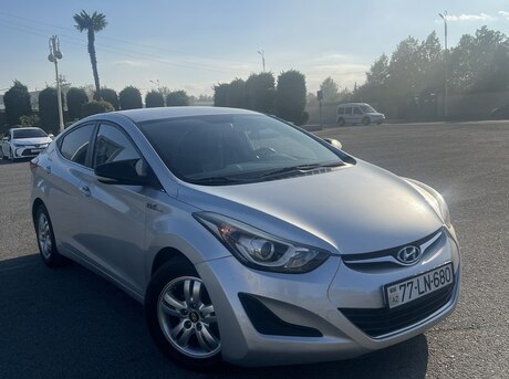 Hyundai Avante 2013