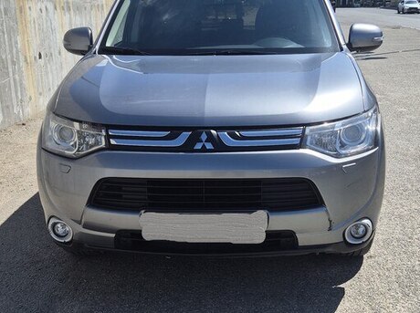 Mitsubishi Outlander 2014