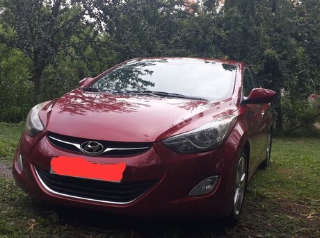 Hyundai Elantra 2013