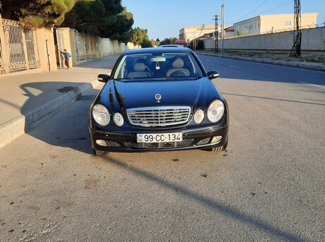 Mercedes E 220 2002