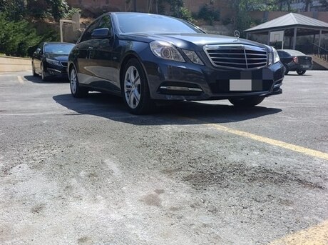 Mercedes E 220 2011