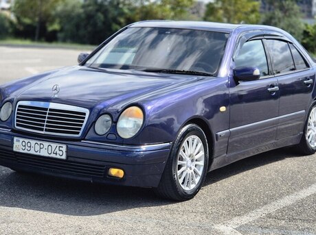 Mercedes E 240 1999