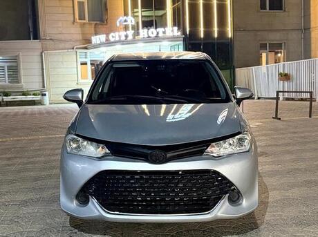 Toyota Corolla Fielder 2016