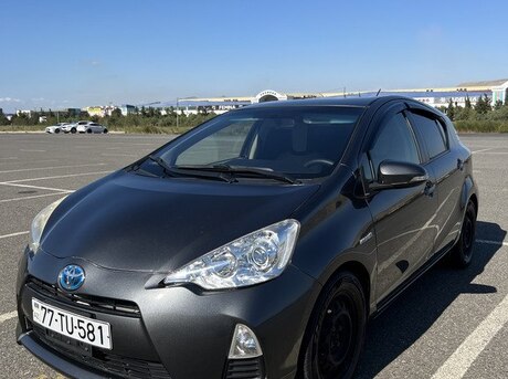 Toyota Prius C 2013