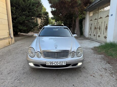 Mercedes E 240 2002