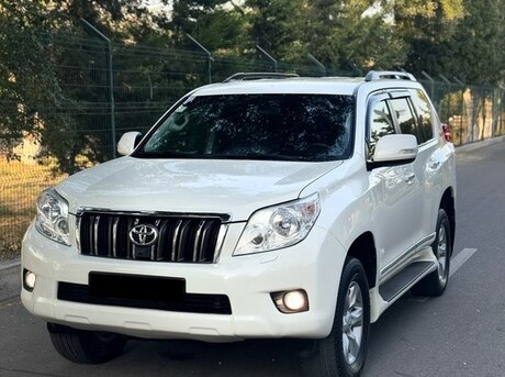 Toyota Land Cruiser Prado 2012