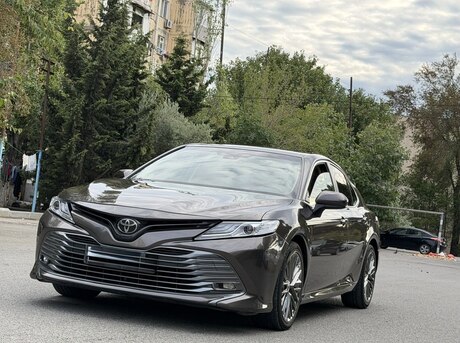 Toyota Camry 2018