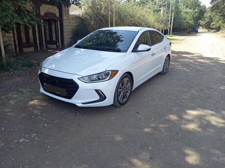 Hyundai Elantra 2017