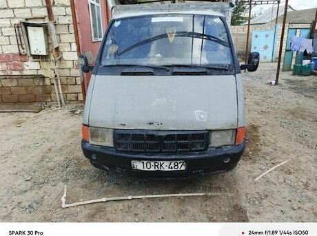 GAZ  2000