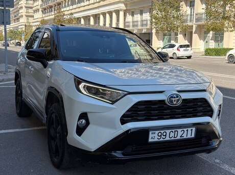 Toyota RAV4 2021
