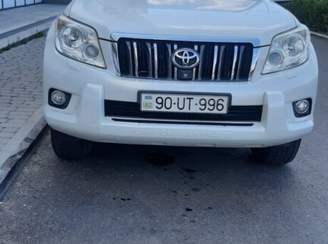 Toyota Land Cruiser Prado 2011