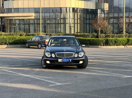 Mercedes  2003