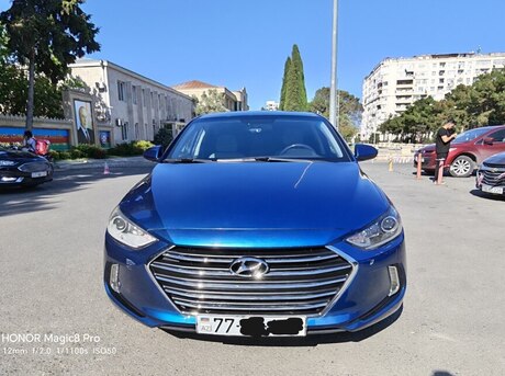 Hyundai Elantra 2017